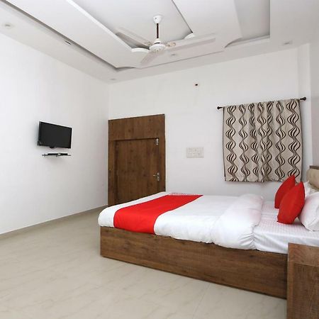 Oyo 38414 Rain Basera Resort Jabalpur Esterno foto