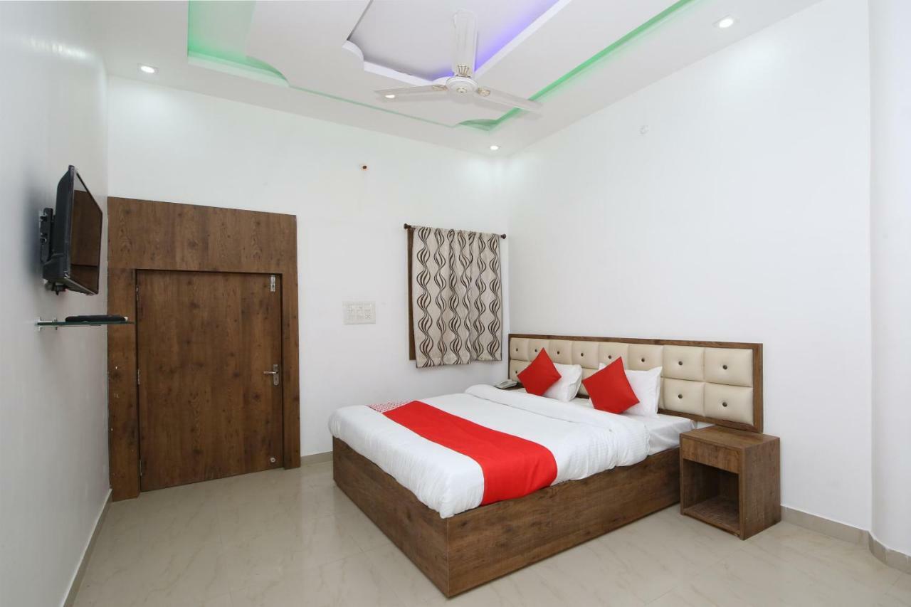 Oyo 38414 Rain Basera Resort Jabalpur Esterno foto