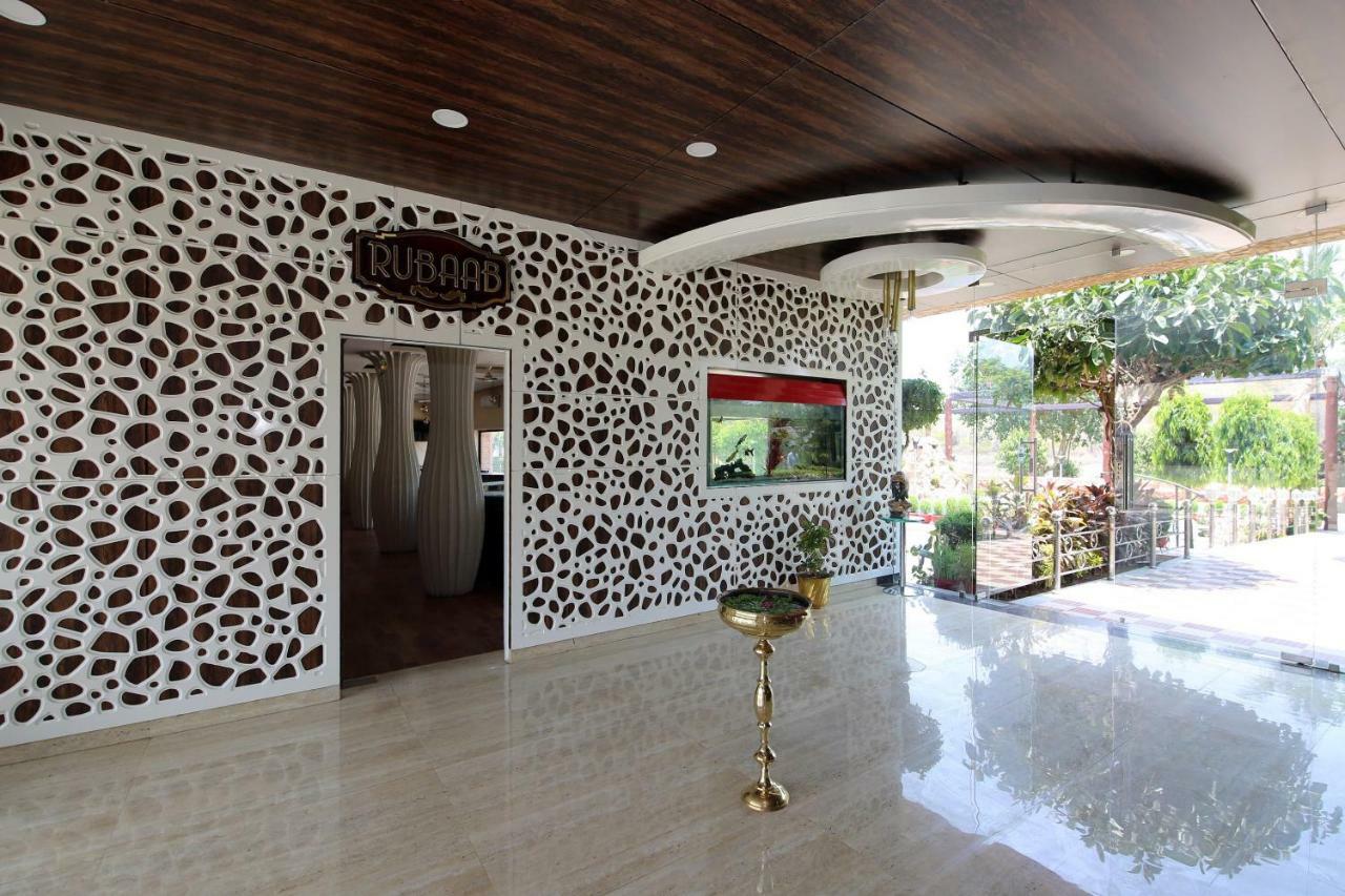Oyo 38414 Rain Basera Resort Jabalpur Esterno foto