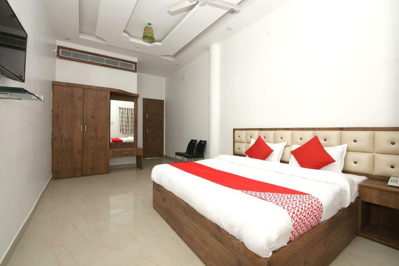 Oyo 38414 Rain Basera Resort Jabalpur Esterno foto