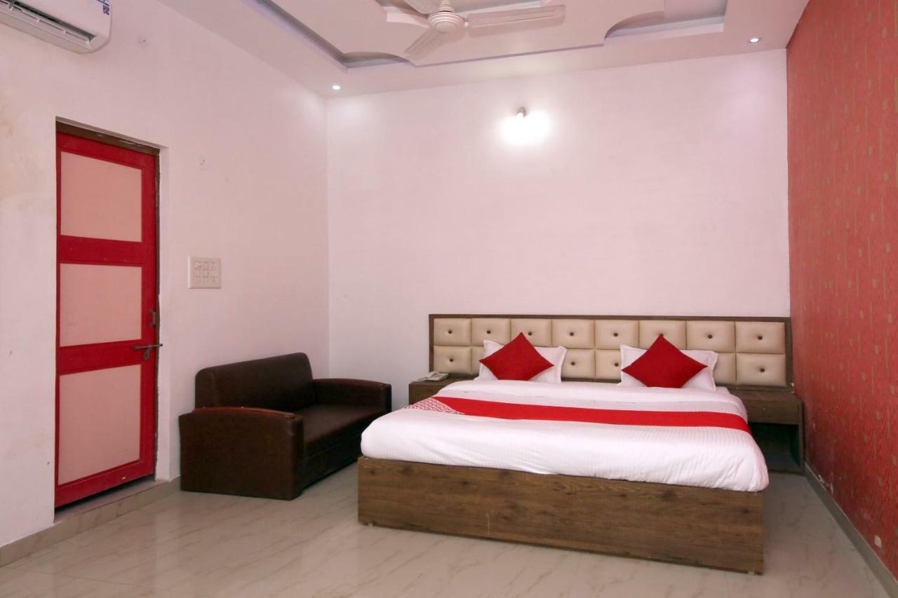 Oyo 38414 Rain Basera Resort Jabalpur Esterno foto
